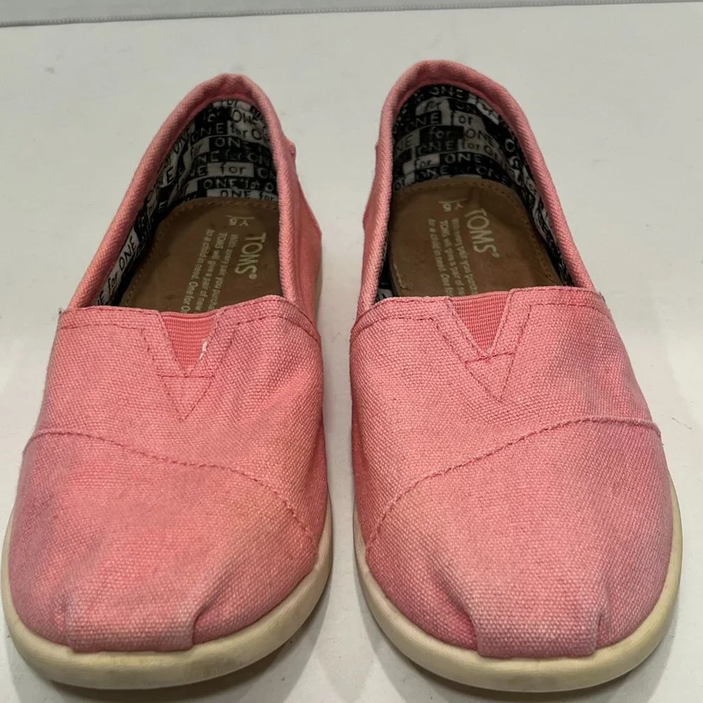 TOMS Bubblegum Pink Kids 5Y Slip On Espadrilles Good Condition